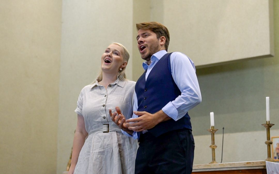 Cantantes de ópera ofrecen un recital inolvidable en colegio SIP